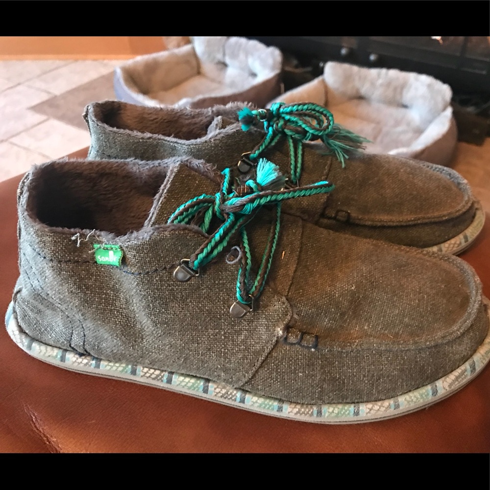 Women’s Sanuk size 9 like new worn once